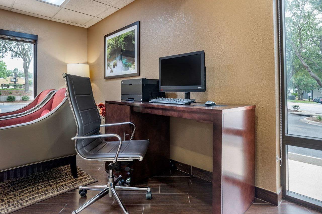 Comfort Suites Tallahassee Capitol - University Area Extérieur photo