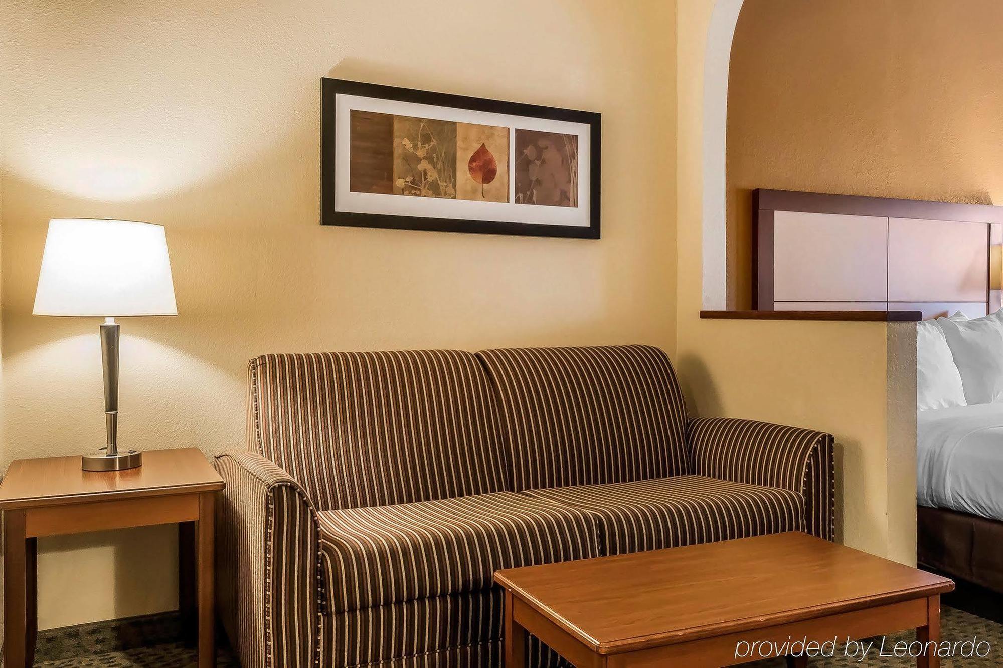 Comfort Suites Tallahassee Capitol - University Area Extérieur photo